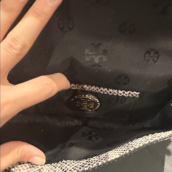 Tory Burch Snake Print Crossbody Bag - Picture 4 of 10